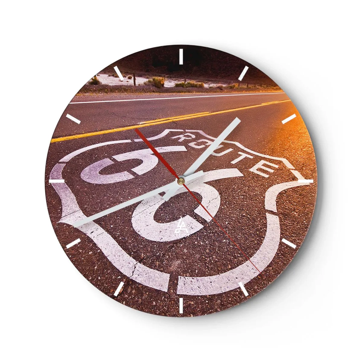 Wanduhr - Glasuhr - Route 66-Symbol auf einer asphaltierten Straße bei Sonnenuntergang - 30x30cm - Die berühmte Straße 66 - Moderne Wanddekoration für Wohnzimmer, Küche und Schlafzimmer ARTTOR