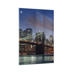 Glasbild - Bild auf glas - New York City Bridge bei Nacht mit beleuchteten Gebäuden - 70x100cm - Leuchtende Nacht - Moderne Wanddekoration für Wohnzimmer und Schlafzimmer ARTTOR