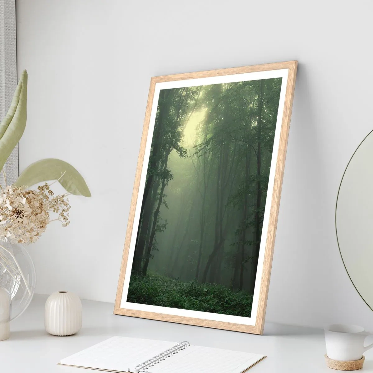 Poster in einem Rahmen aus heller Eiche - Bevor er aufwacht - 50x70 cm