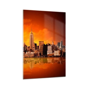 Glasbild - Bild auf glas - Panorama der Stadt bei Sonnenuntergang mit im Wasser reflektierten Gebäuden - 70x100cm - Das Großstadtpanorama in Gelb und Bronze - Moderne Wanddekoration für Wohnzimmer und Schlafzimmer ARTTOR