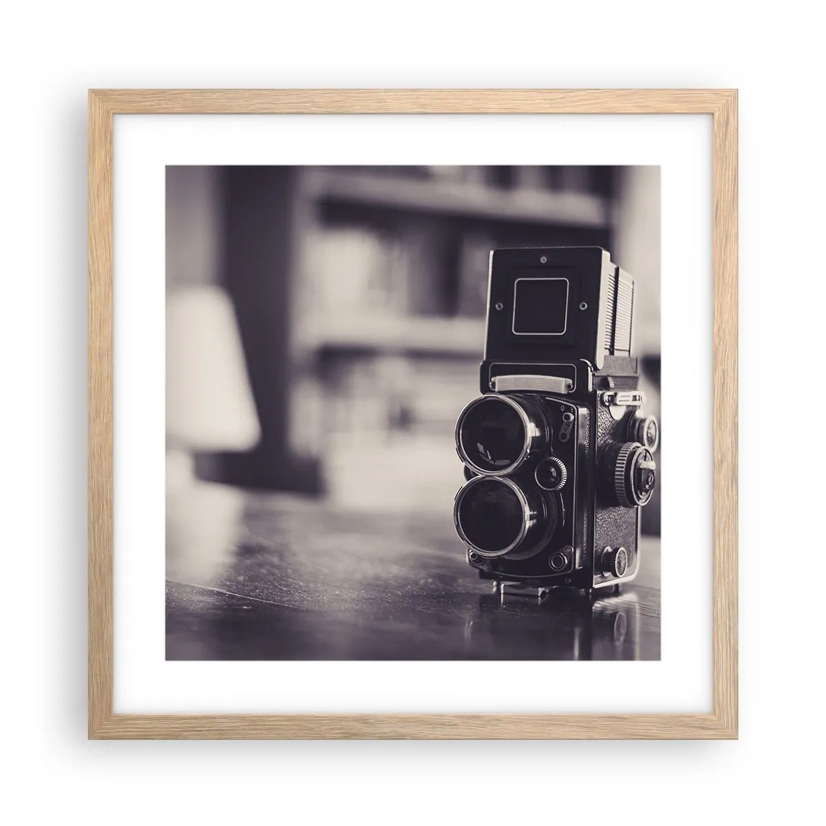 Poster in einem Rahmen aus heller Eiche - Zauber alter Fotografie - 40x40 cm