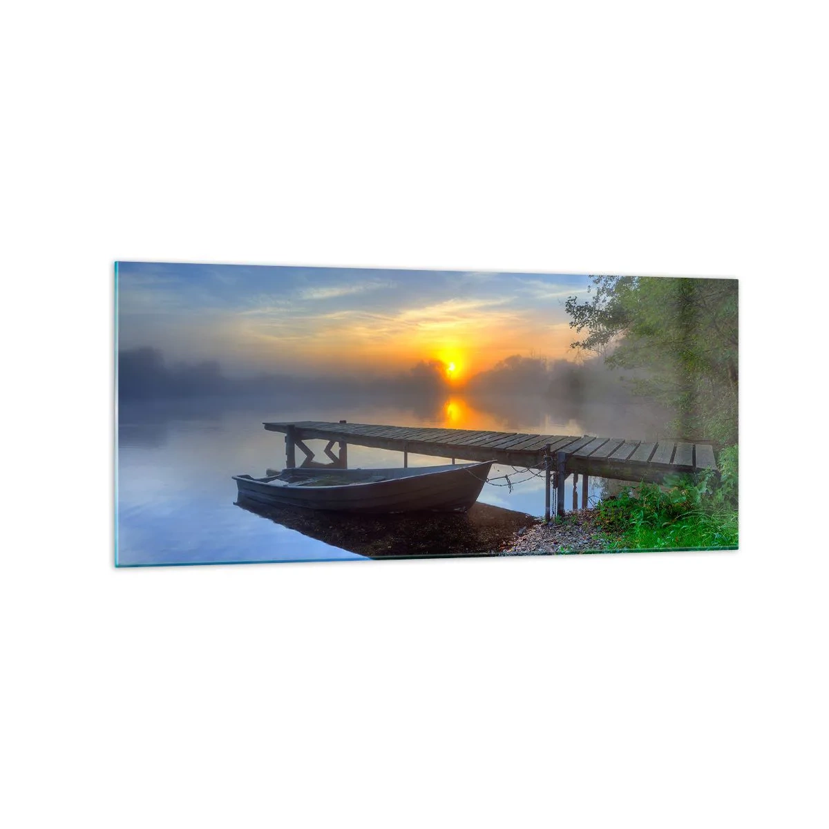 Glasbild - Bild auf glas - Ein Seesteg bei Sonnenaufgang mit einem Boot am Ufer - 120x50cm - Wie aus Gewöhnlichem Magie wird - Moderne Wanddekoration für Wohnzimmer und Schlafzimmer ARTTOR