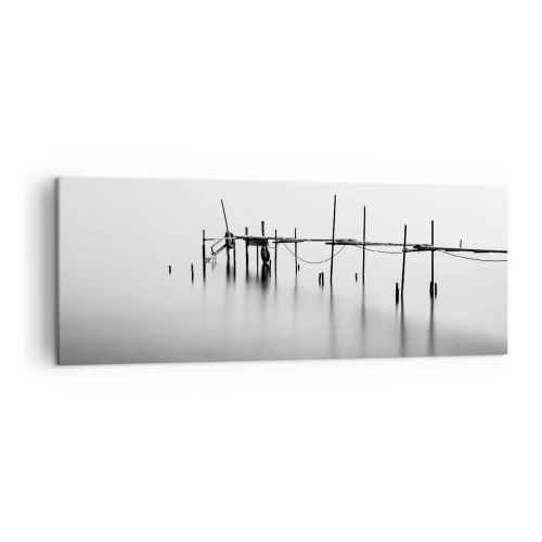 Bild auf Leinwand - Leinwandbild - Ein schwarz-weißer Steg inmitten einer nebligen Landschaft - 140x50cm - Was ist, wenn es keine Welt gibt? - Moderne Wanddekoration für Wohnzimmer und Schlafzimmer ARTTOR
