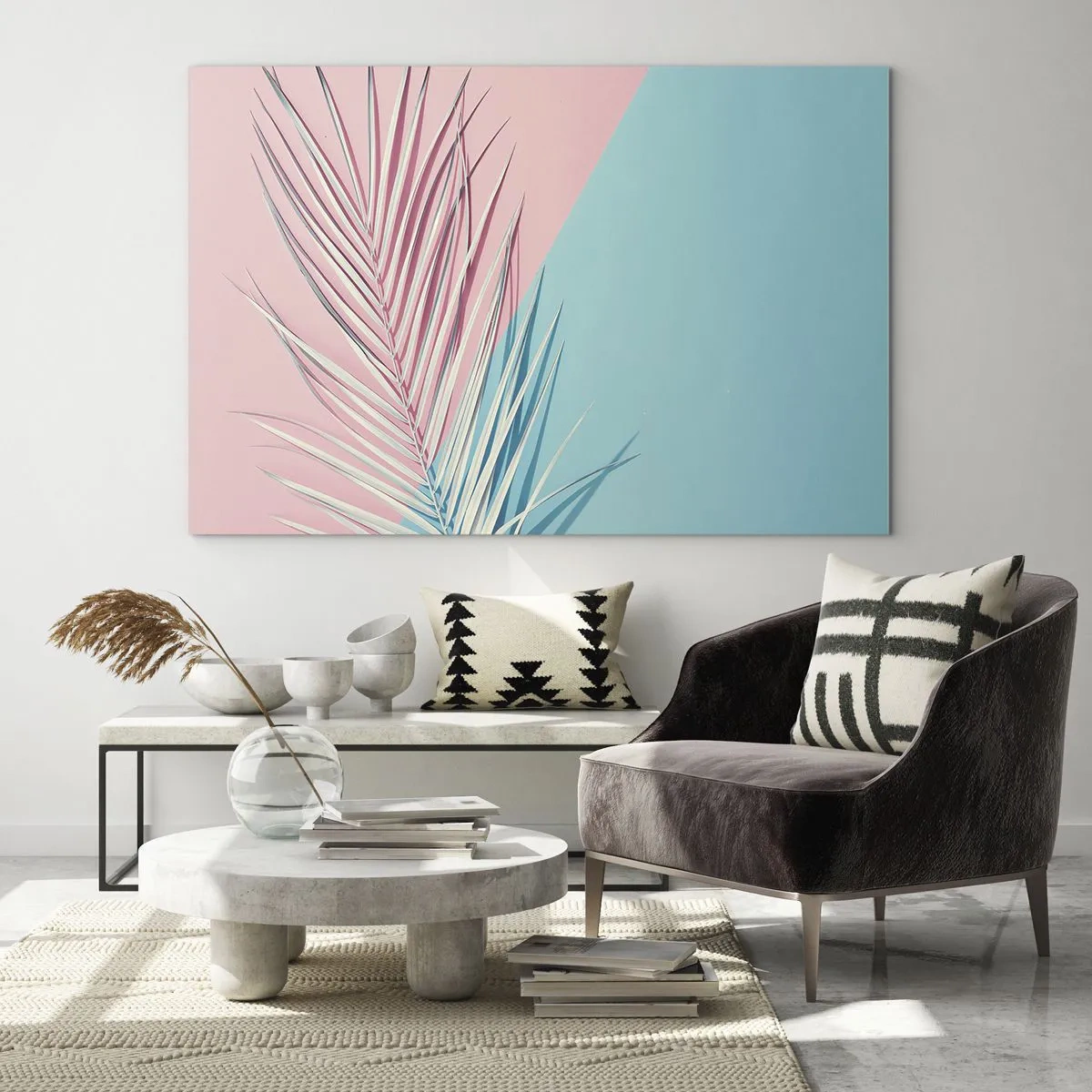 Glasbild - Bild auf glas - Ein Palmblatt auf pastellfarbenem Hintergrund in einer geometrischen Komposition - 70x50cm - Tropischer Eindruck - Moderne Wanddekoration für Wohnzimmer und Schlafzimmer ARTTOR
