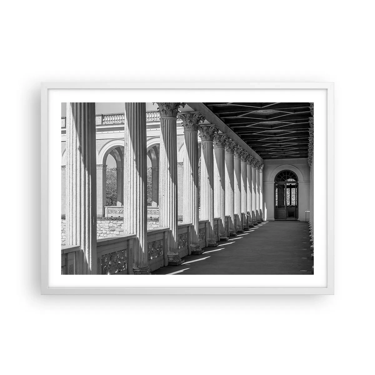 Poster in einem weißen Rahmen - Sonnige Arkade - 70x50 cm