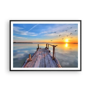 Poster in einem schwarzem Rahmen - Holzsteg bei Sonnenuntergang auf einem ruhigen See - 100x70cm - Lauf direkt der Sonne entgegen - Moderne Wanddekoration für Wohnzimmer und Schlafzimmer ARTTOR