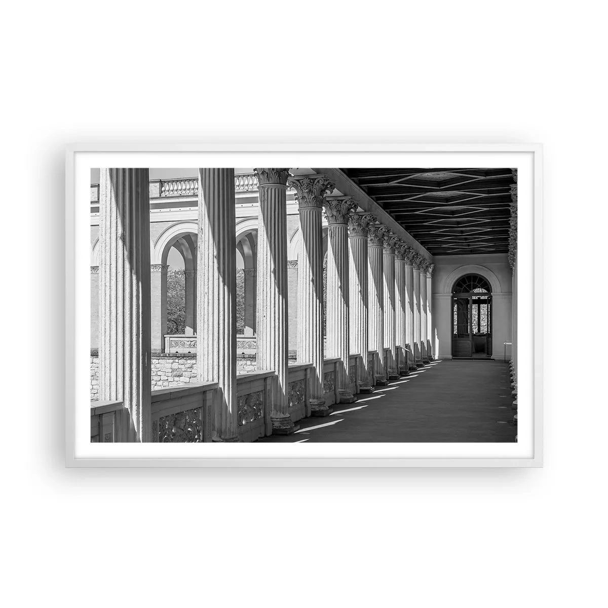 Poster in einem weißen Rahmen - Sonnige Arkade - 91x61 cm
