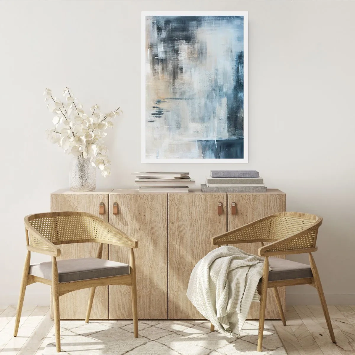 Poster - Abstrakte Komposition in Blau- und Beigetönen - 50x70cm - Hinter dem blauen Vorhang - Moderne Wanddekoration für Wohnzimmer und Schlafzimmer ARTTOR