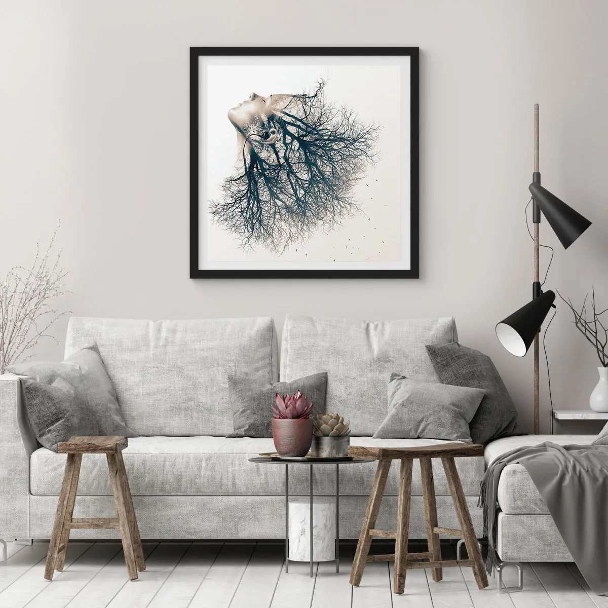 Poster in einem schwarzem Rahmen - Dem Rauschen der Bäume lauschen - 60x60 cm