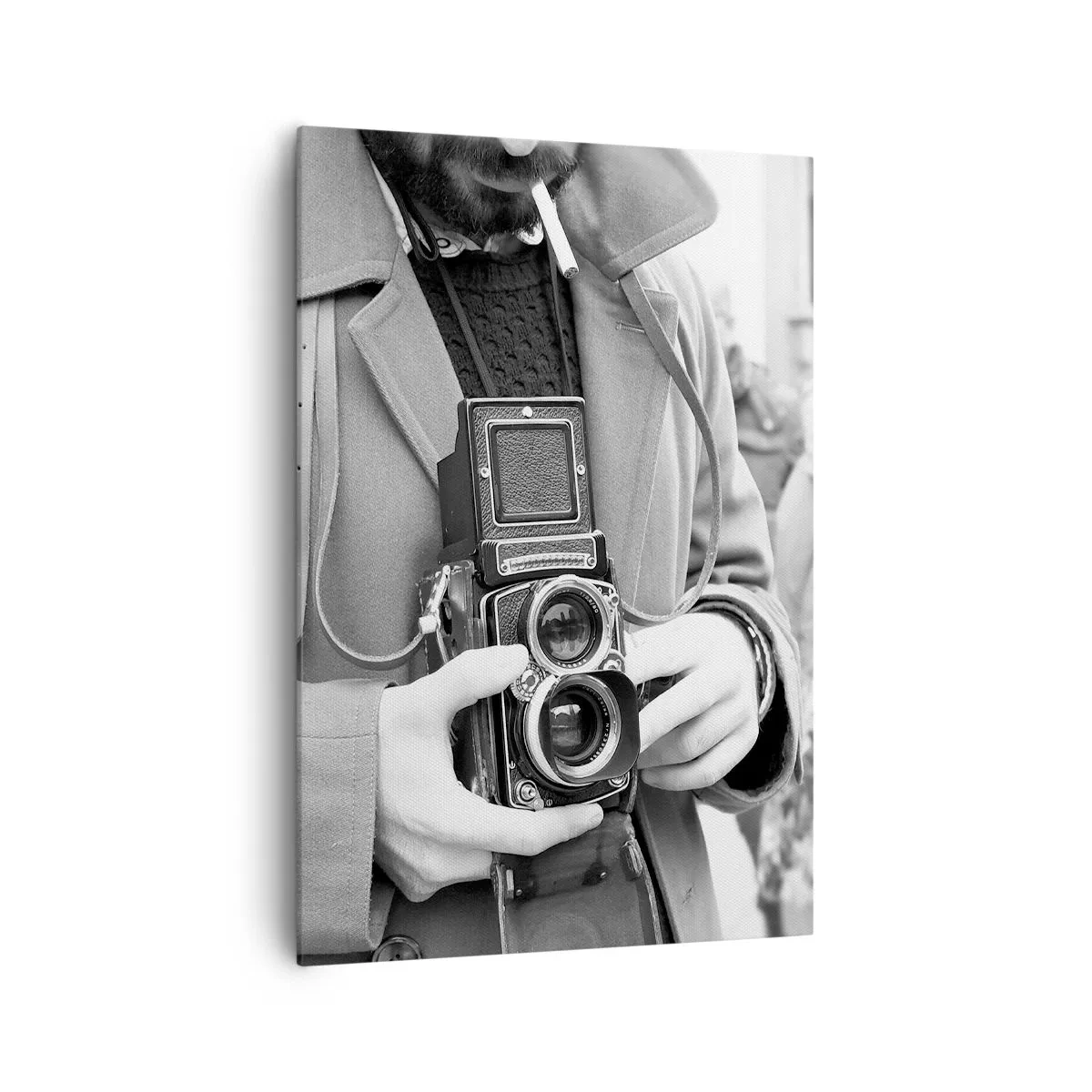 Bild auf Leinwand - Leinwandbild - Schwarz-Weiß-Foto eines Mannes mit einer Retro-Kamera - 70x100cm - Retro-Stil - Moderne Wanddekoration für Wohnzimmer und Schlafzimmer ARTTOR