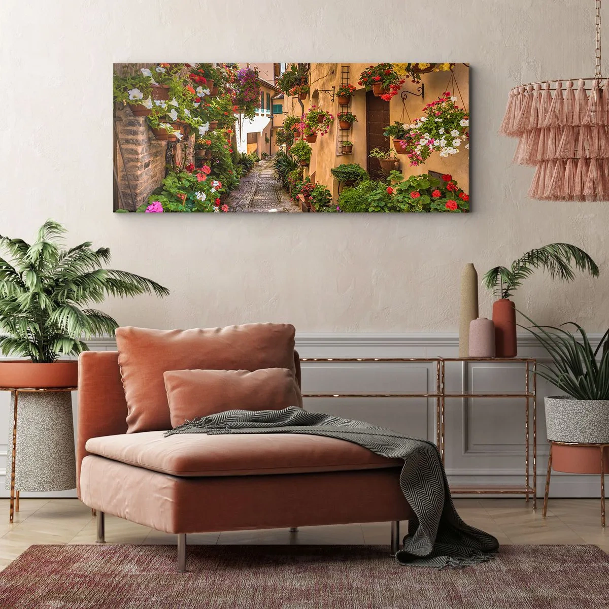 Bild auf Leinwand - Leinwandbild - Eine bezaubernde Straße voller Blumen und Blumentöpfe - 160x50cm - Italienische Gasse - Moderne Wanddekoration für Wohnzimmer und Schlafzimmer ARTTOR