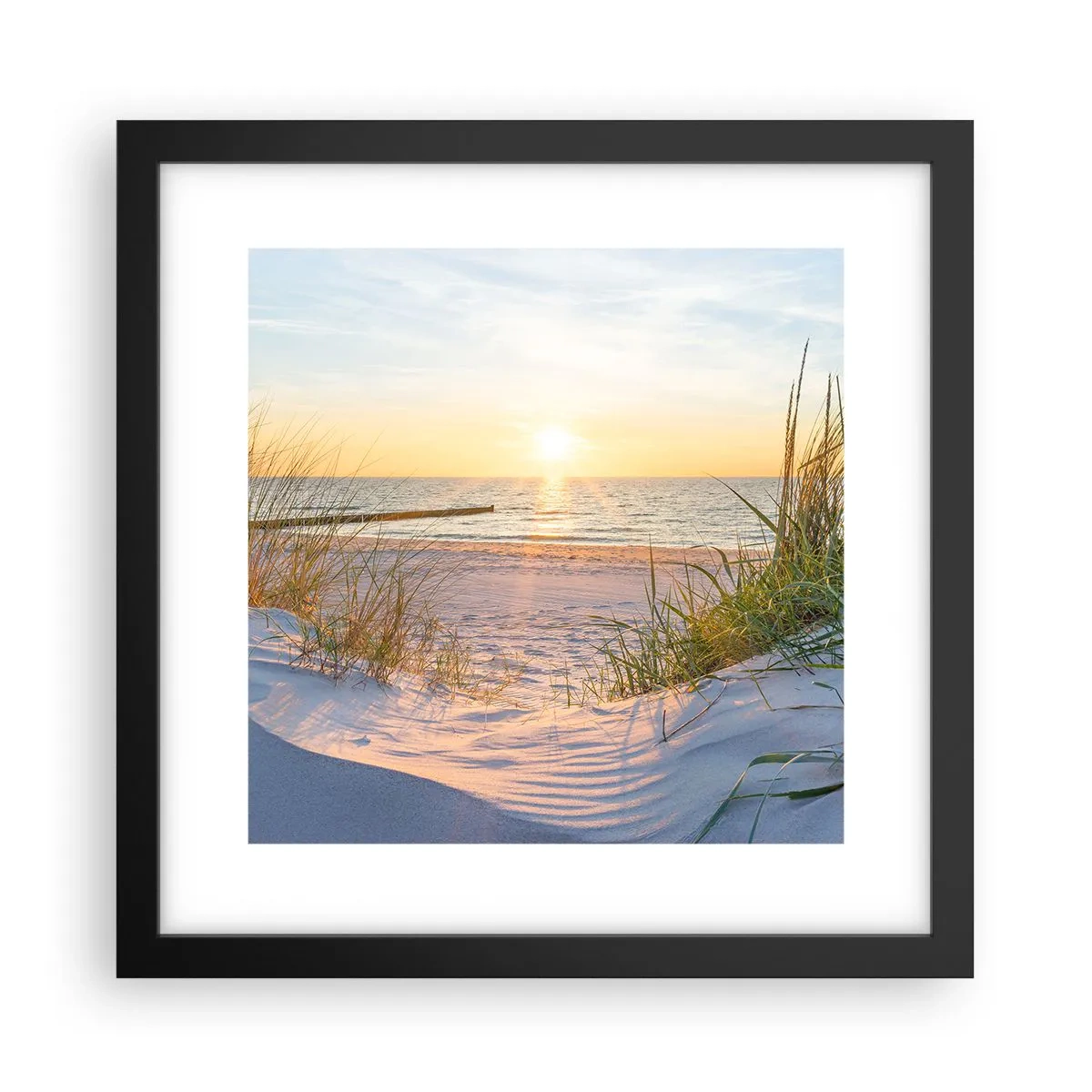 Poster in einem schwarzem Rahmen - Das Rauschen des Meeres, der Gesang der Vögel, ein wilder Strand im Gras ... - 30x30 cm