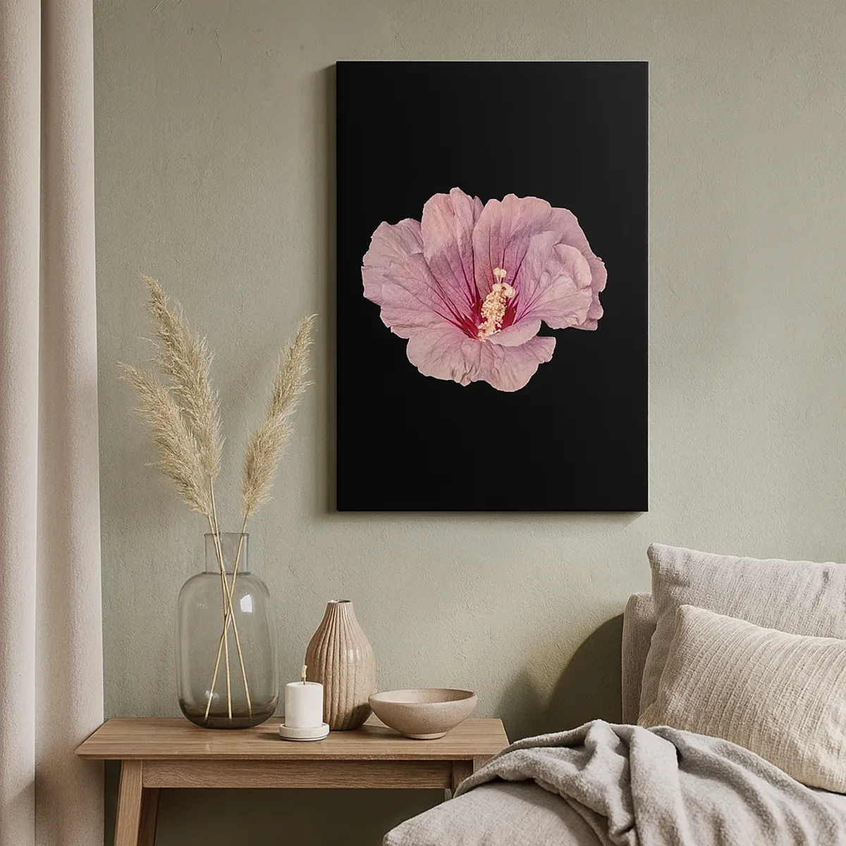 Bild auf Leinwand - Leinwandbild - Rosa Blume auf schwarzem Hintergrund - 50x70cm - Direkt ins Herz - Moderne Wanddekoration für Wohnzimmer und Schlafzimmer ARTTOR