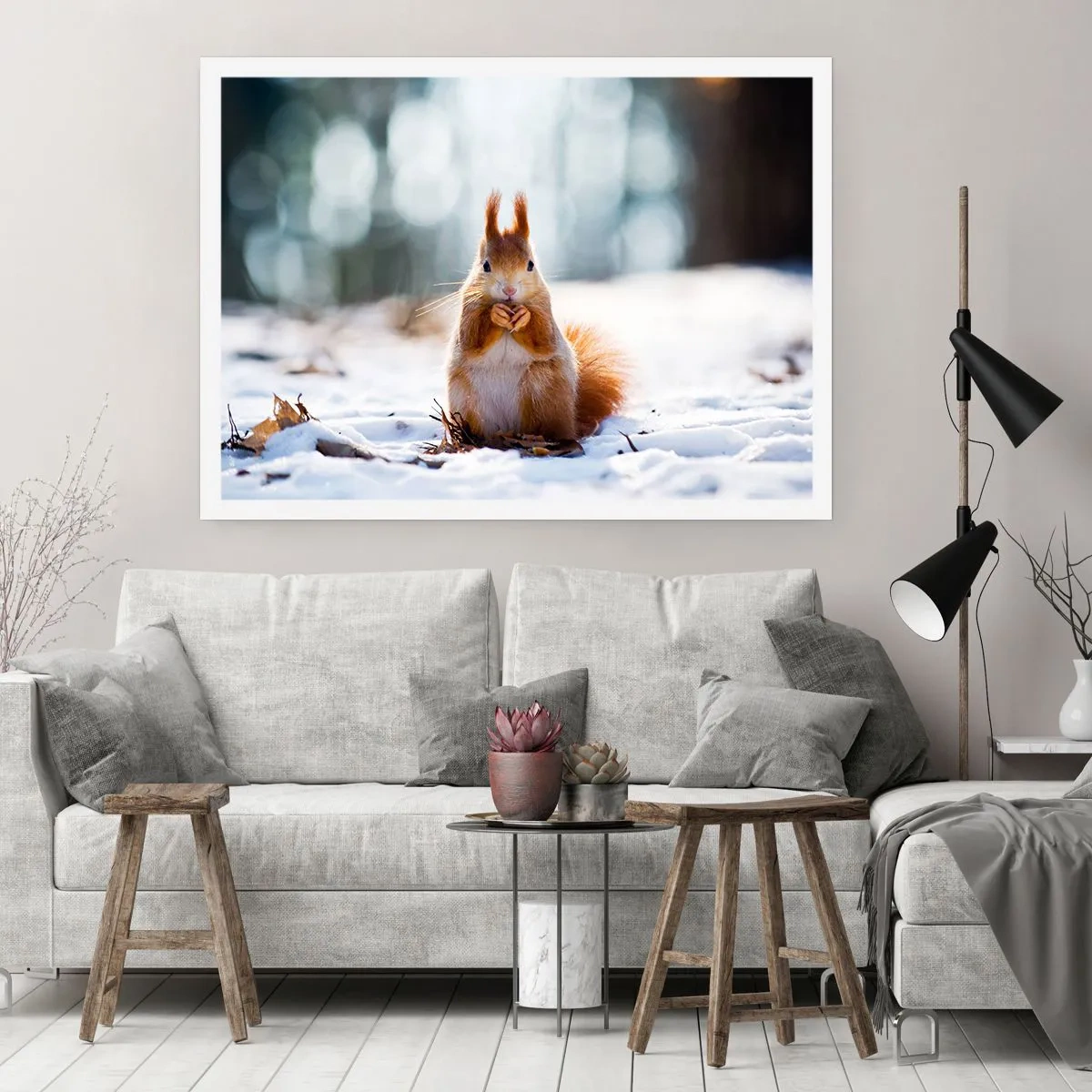 Poster - Ein Eichhörnchen in einer Winterlandschaft - 100x70cm - Wo schaust du hin? - Moderne Wanddekoration für Wohnzimmer und Schlafzimmer ARTTOR