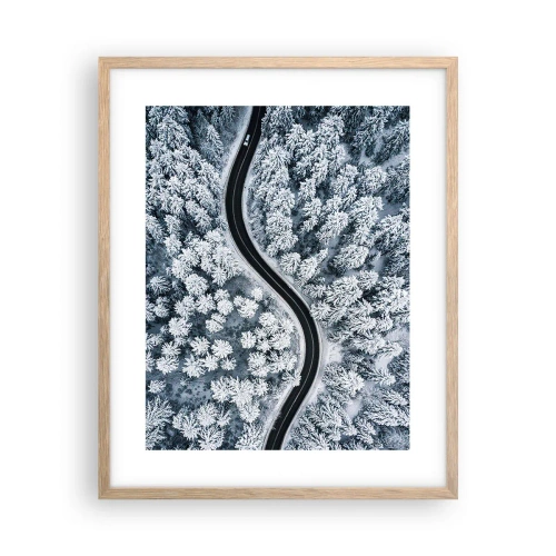 Poster in einem Rahmen aus heller Eiche - Durch den Winterwald - 40x50 cm