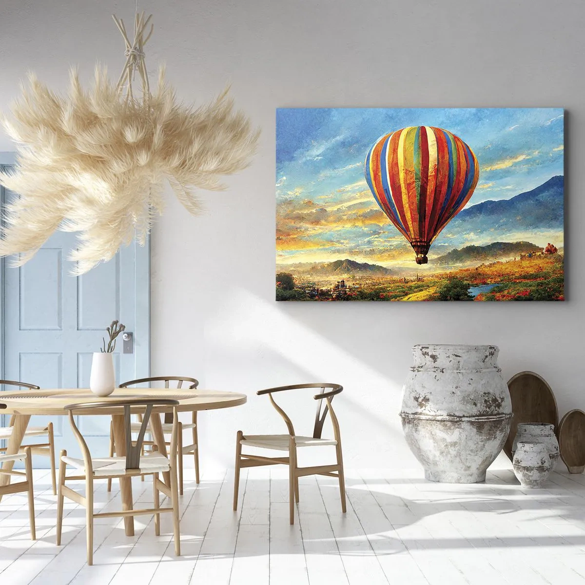 Bild auf Leinwand - Leinwandbild - Ein bunter Ballon über einer malerischen Landschaft - 100x70cm - In der Stille sieht man mehr - Moderne Wanddekoration für Wohnzimmer und Schlafzimmer ARTTOR
