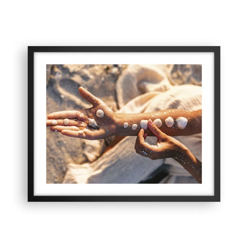 Poster in einem schwarzem Rahmen - Schönheit an Ihren Fingerspitzen - 50x40 cm