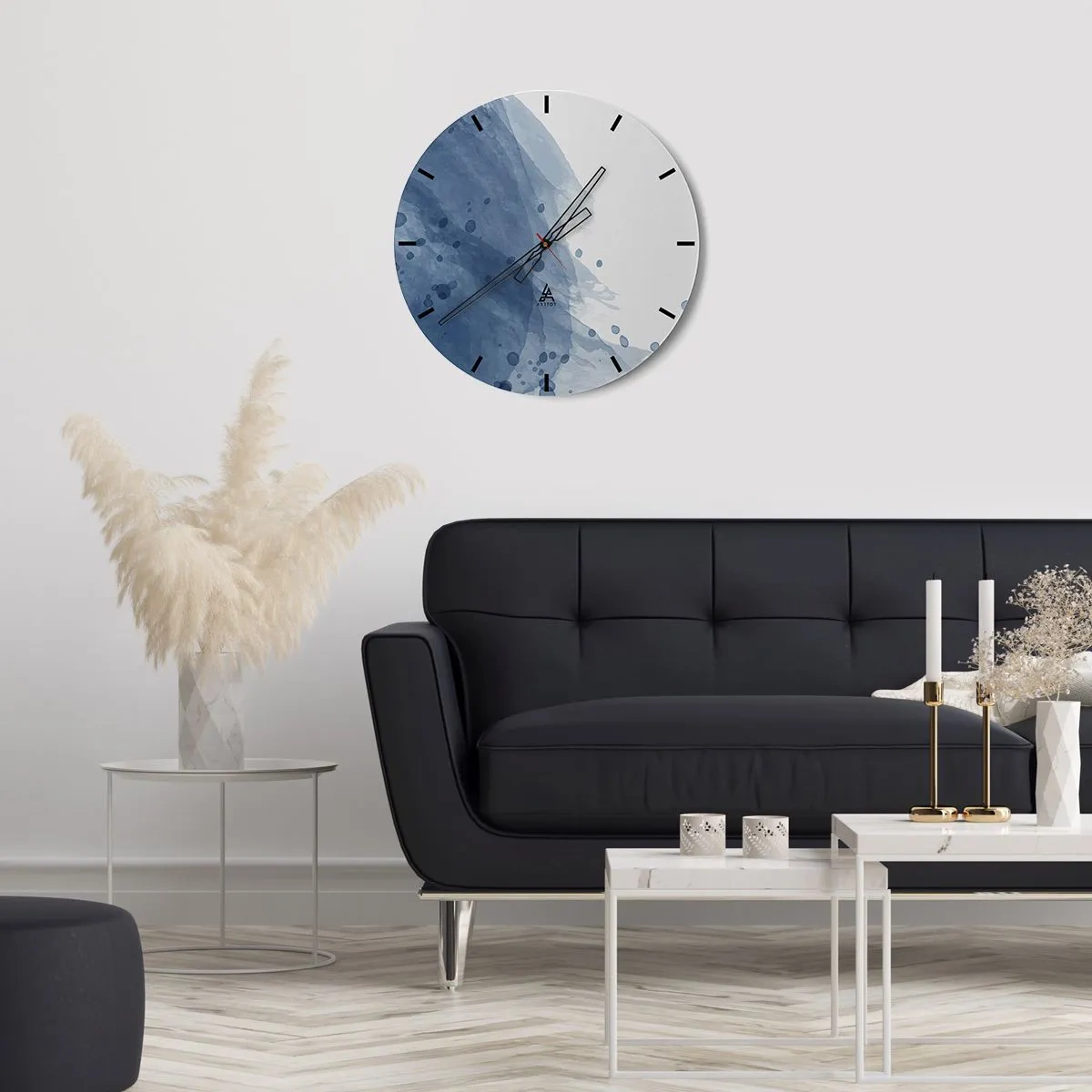 Wanduhr - Glasuhr - Abstrakte Komposition mit blauen Flecken auf weißem Hintergrund - 30x30cm - Blauer Tüll - Moderne Wanddekoration für Wohnzimmer, Küche und Schlafzimmer ARTTOR