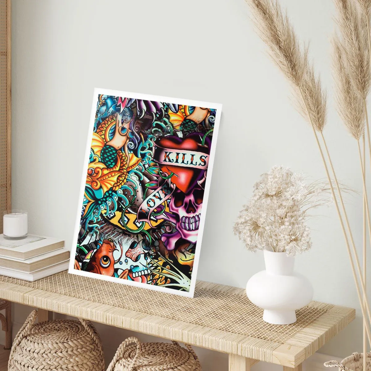 Poster - Abstraktes Tattoo mit Totenkopf, Herz und Inschrift - 50x70cm - Der Traum des Tätowierers - Moderne Wanddekoration für Wohnzimmer und Schlafzimmer ARTTOR