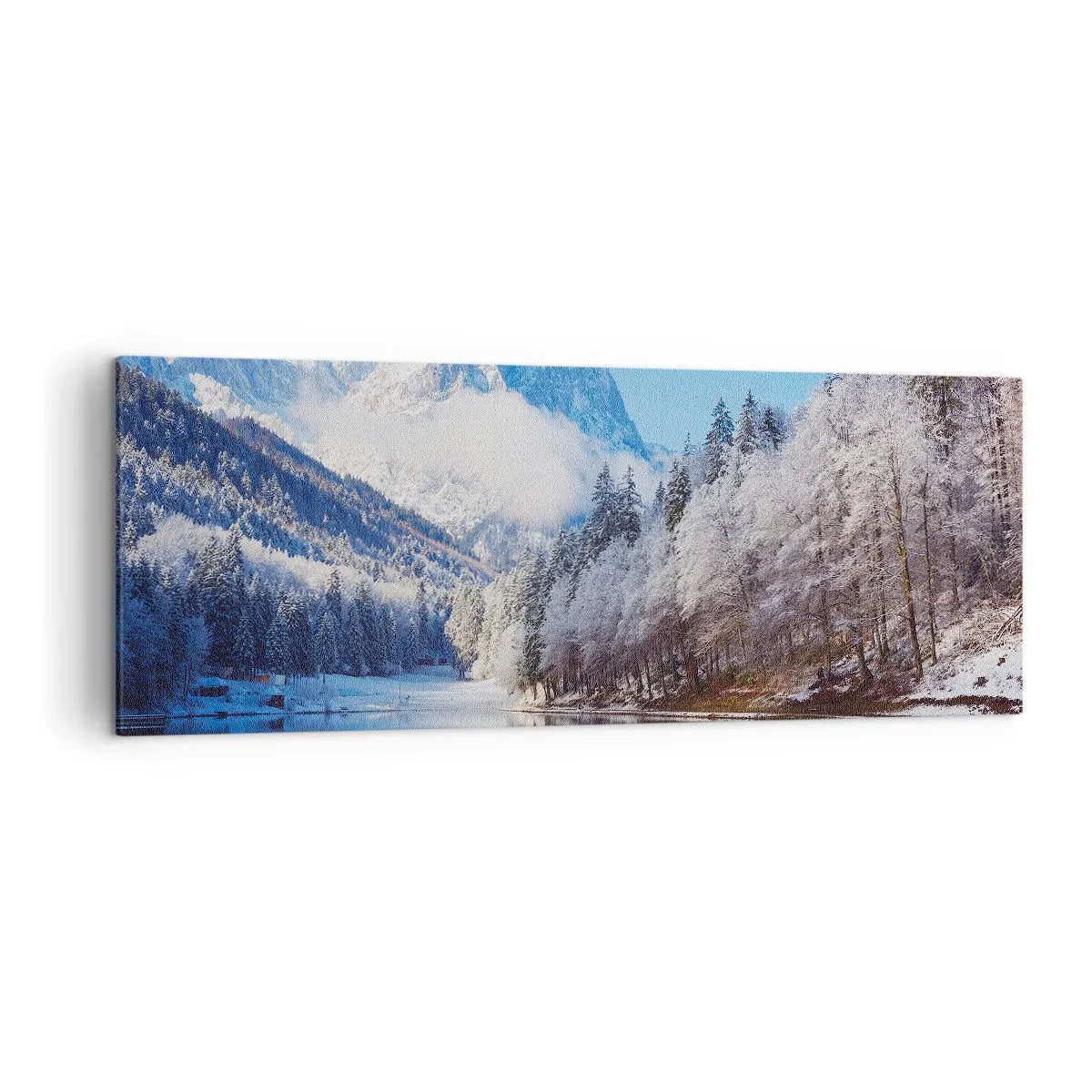 Bild auf Leinwand - Leinwandbild - Winterliche Berglandschaft mit schneebedeckten Bäumen und einem See - 140x50cm - Schneefang - Moderne Wanddekoration für Wohnzimmer und Schlafzimmer ARTTOR
