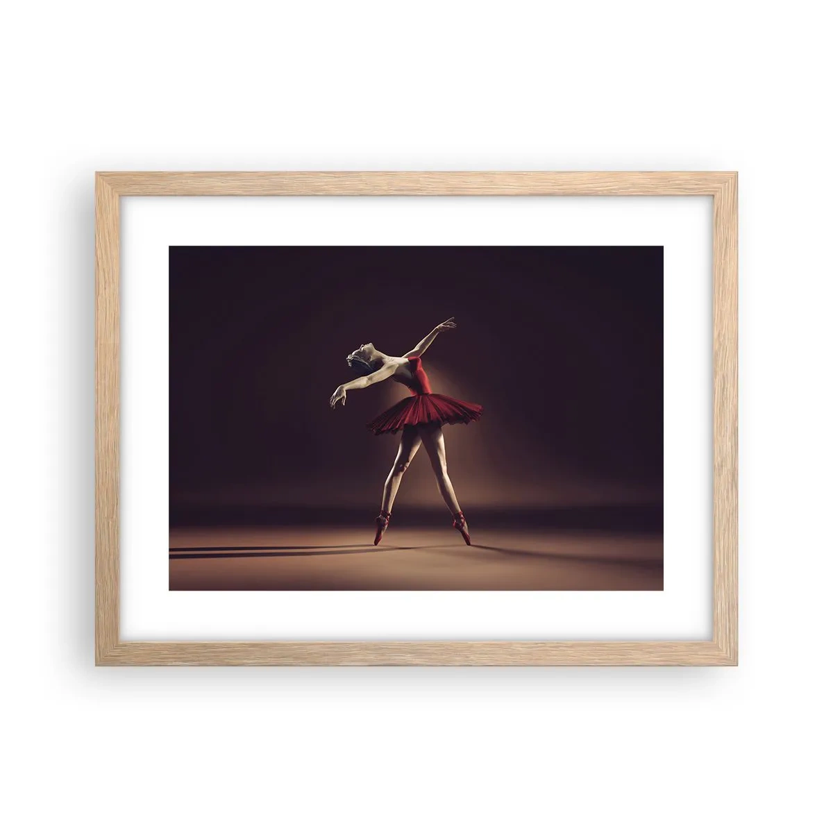 Poster in einem Rahmen aus heller Eiche - Eine Primaballerina - 40x30 cm