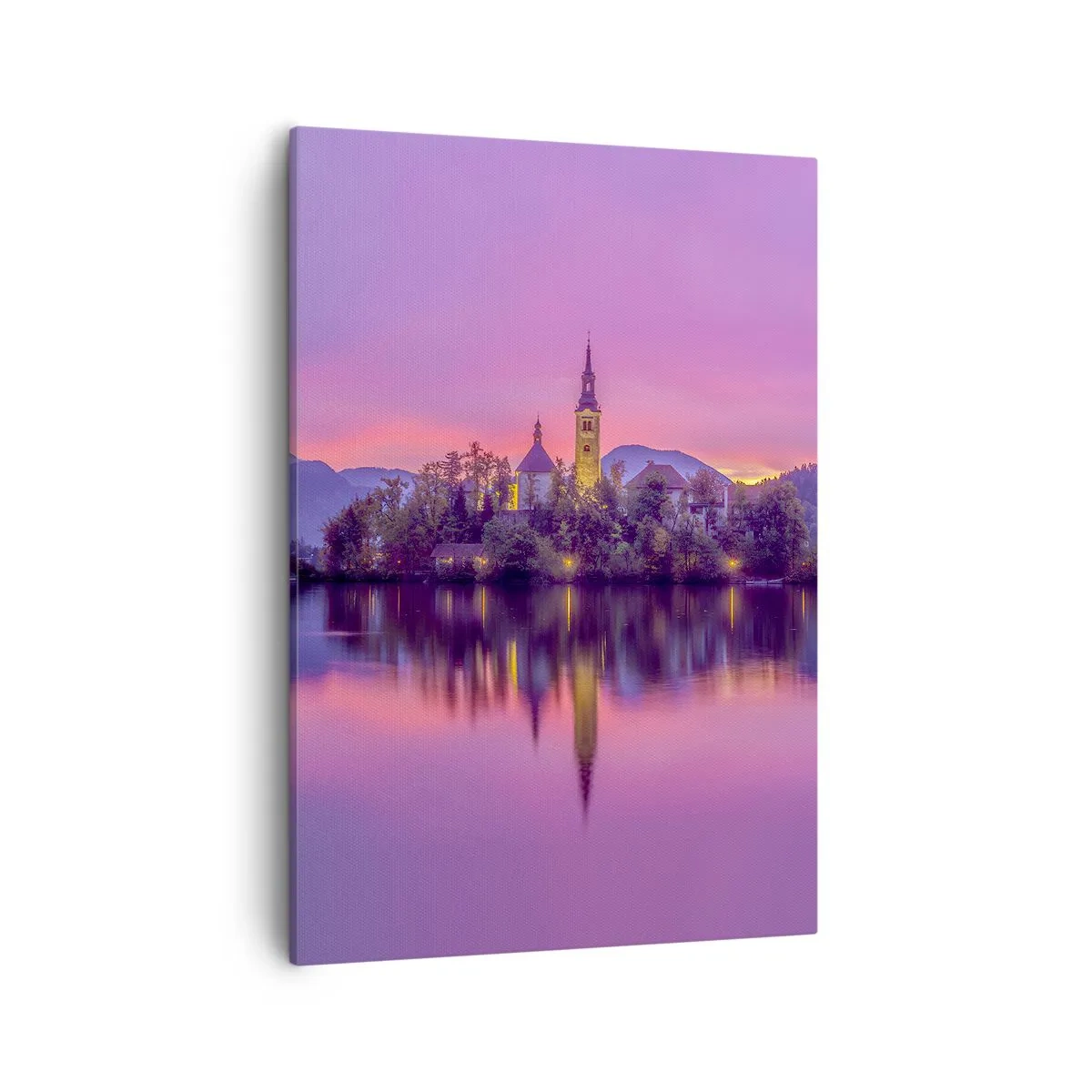 Bild auf Leinwand - Leinwandbild - See mit einer Insel und einer Kirche bei Sonnenuntergang - 50x70cm - Eine märchenhafte Insel in der Abenddämmerung - Moderne Wanddekoration für Wohnzimmer und Schlafzimmer ARTTOR