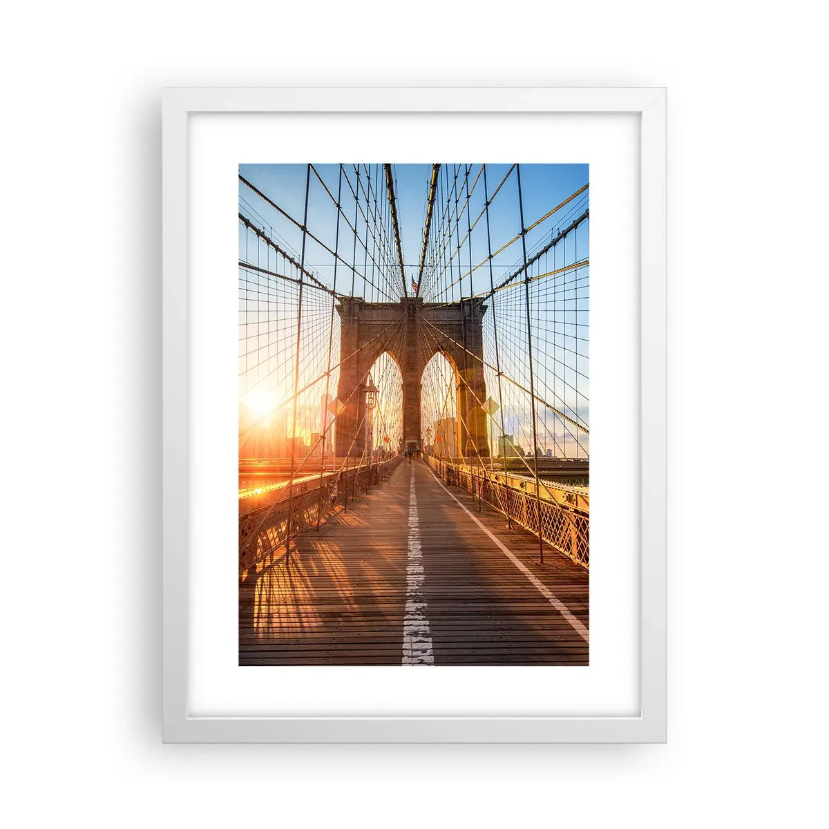 Poster in einem weißen Rahmen - Auf der goldenen Brücke - 30x40 cm