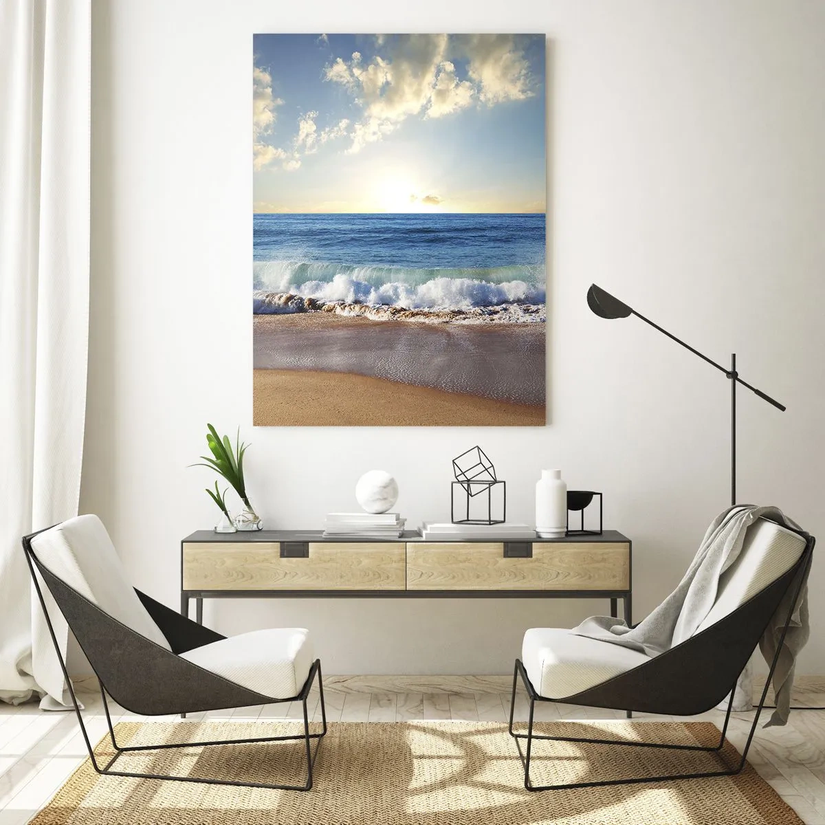 Glasbild - Bild auf glas - Ein sonniger Strand mit Wellen, die an die Küste krachen - 70x100cm - Bewegung und Stille zugleich - Moderne Wanddekoration für Wohnzimmer und Schlafzimmer ARTTOR