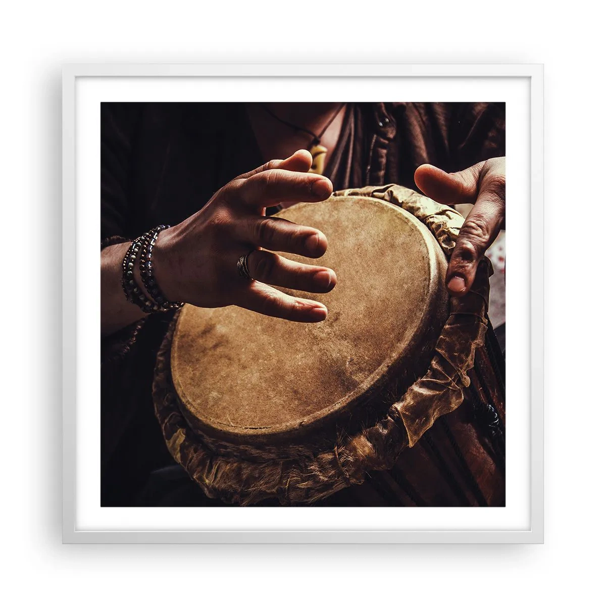 Poster in einem weißen Rahmen - Im Rhythmus des Herzens - 60x60 cm