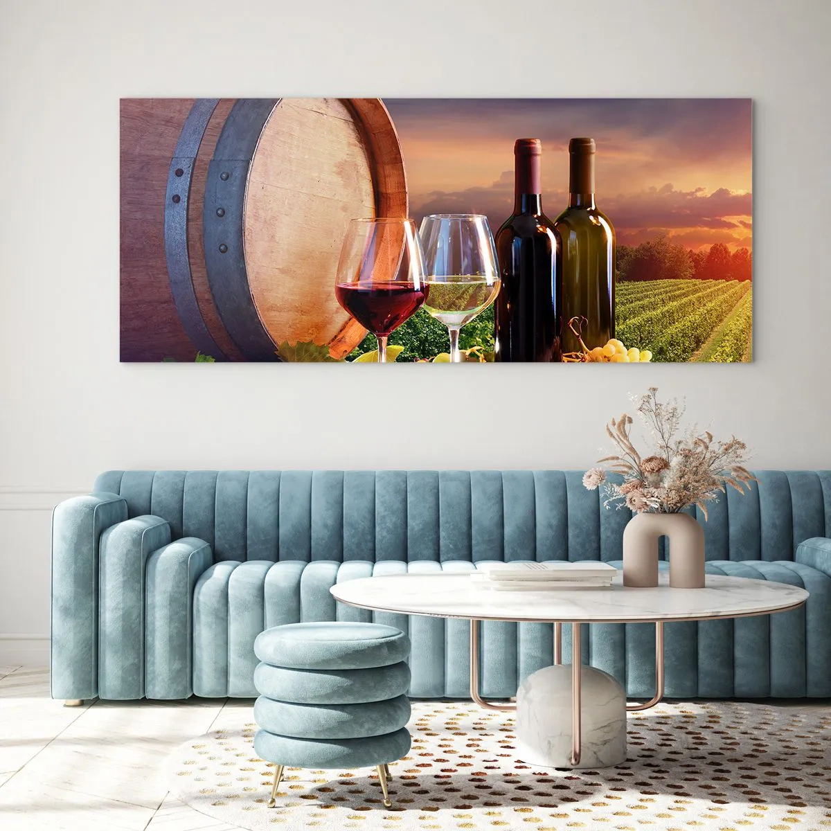 Glasbild - Bild auf glas - Wein, Gläser und ein Fass in einer malerischen Landschaft - 120x50cm - Hier schmeckt das Leben - Moderne Wanddekoration für Wohnzimmer und Schlafzimmer ARTTOR