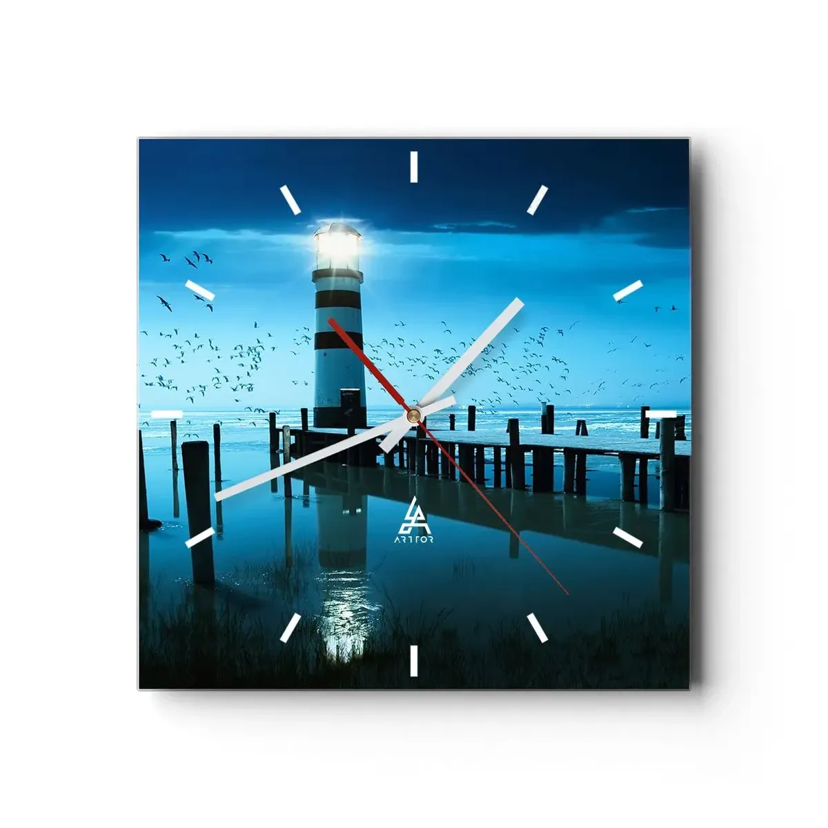 Wanduhr - Glasuhr - Der Leuchtturm am Pier beleuchtet in der Nacht - 30x30cm - Und du hast keine Angst vor der Dunkelheit - Moderne Wanddekoration für Wohnzimmer und Schlafzimmer ARTTOR