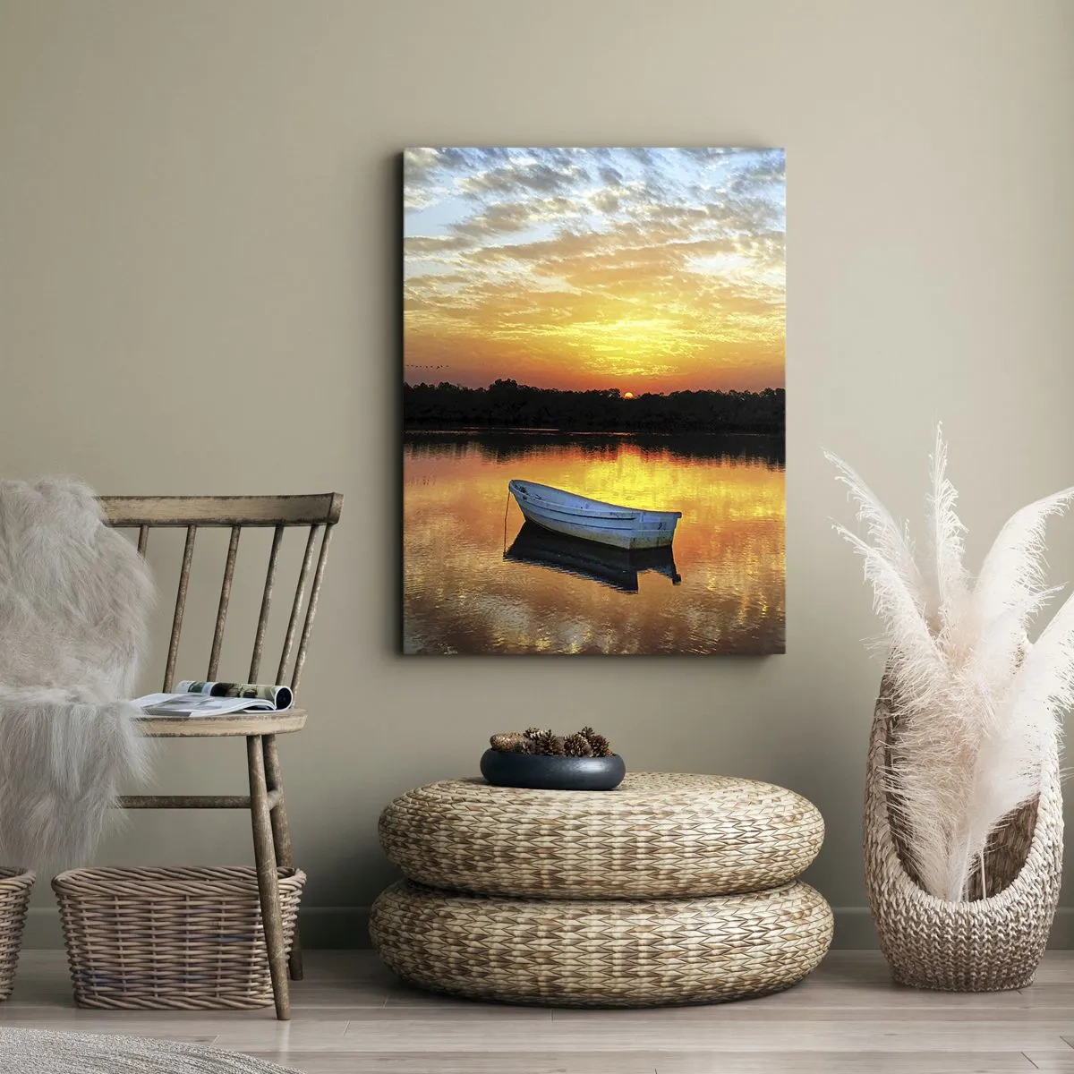 Bild auf Leinwand - Leinwandbild - Ein Boot auf einem ruhigen See bei Sonnenuntergang - 70x100cm - Schauen, hören, meditieren - Moderne Wanddekoration für Wohnzimmer und Schlafzimmer ARTTOR