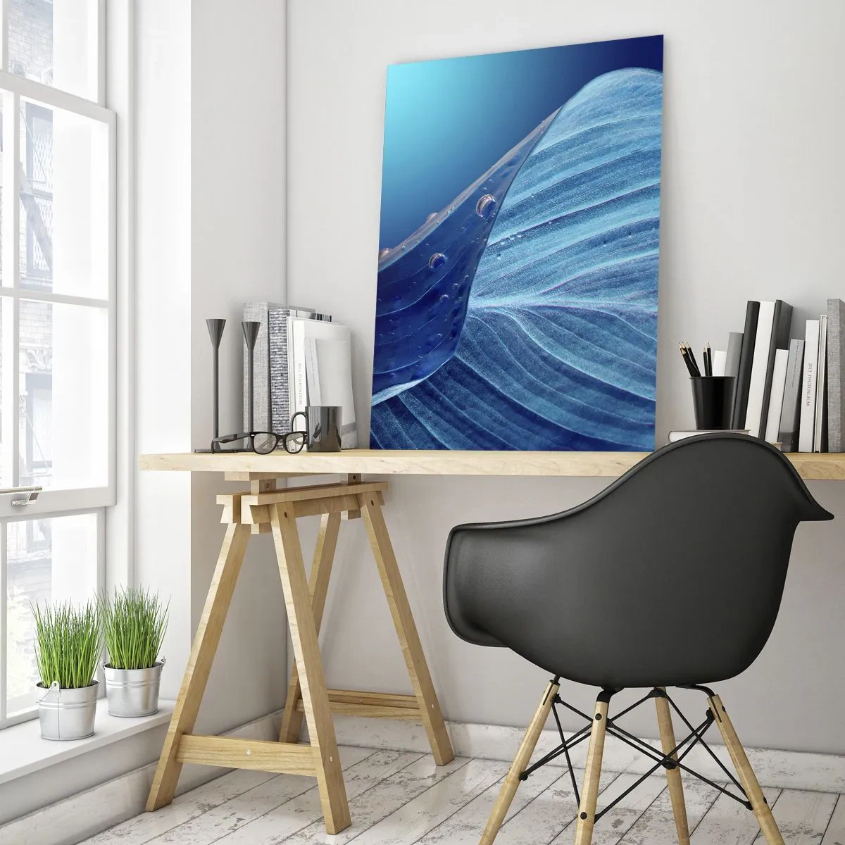 Glasbild - Bild auf glas - Ein blaues Blatt mit sichtbaren Wassertropfen - 80x120cm - Versteckte Tropfen vom Blau - Moderne Wanddekoration für Wohnzimmer und Schlafzimmer ARTTOR