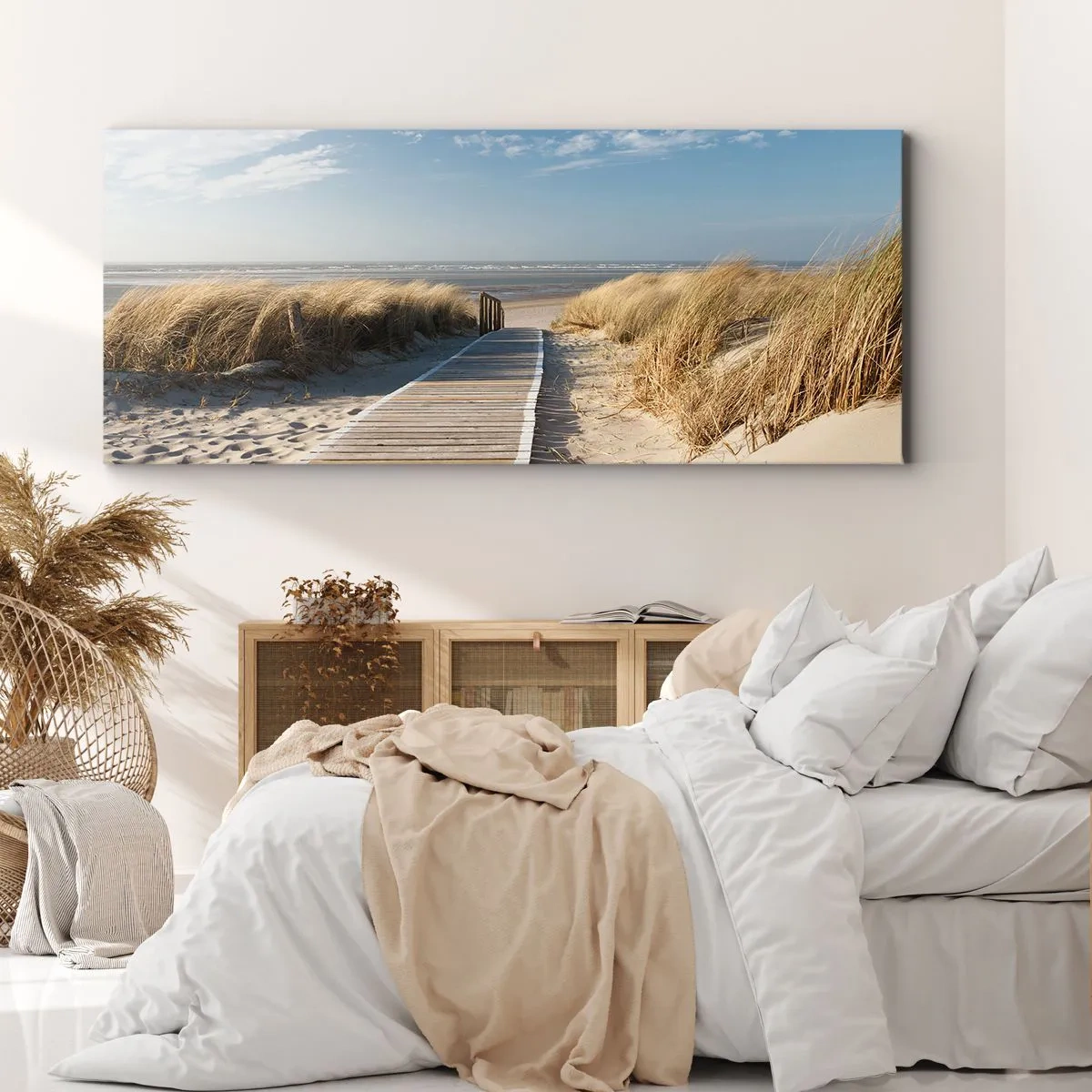 Bild auf Leinwand - Leinwandbild - Ein Holzweg führt durch die Dünen zum ruhigen Meer - 140x50cm - Hinter der Düne, im Rauschen des Grases - Moderne Wanddekoration für Wohnzimmer und Schlafzimmer ARTTOR