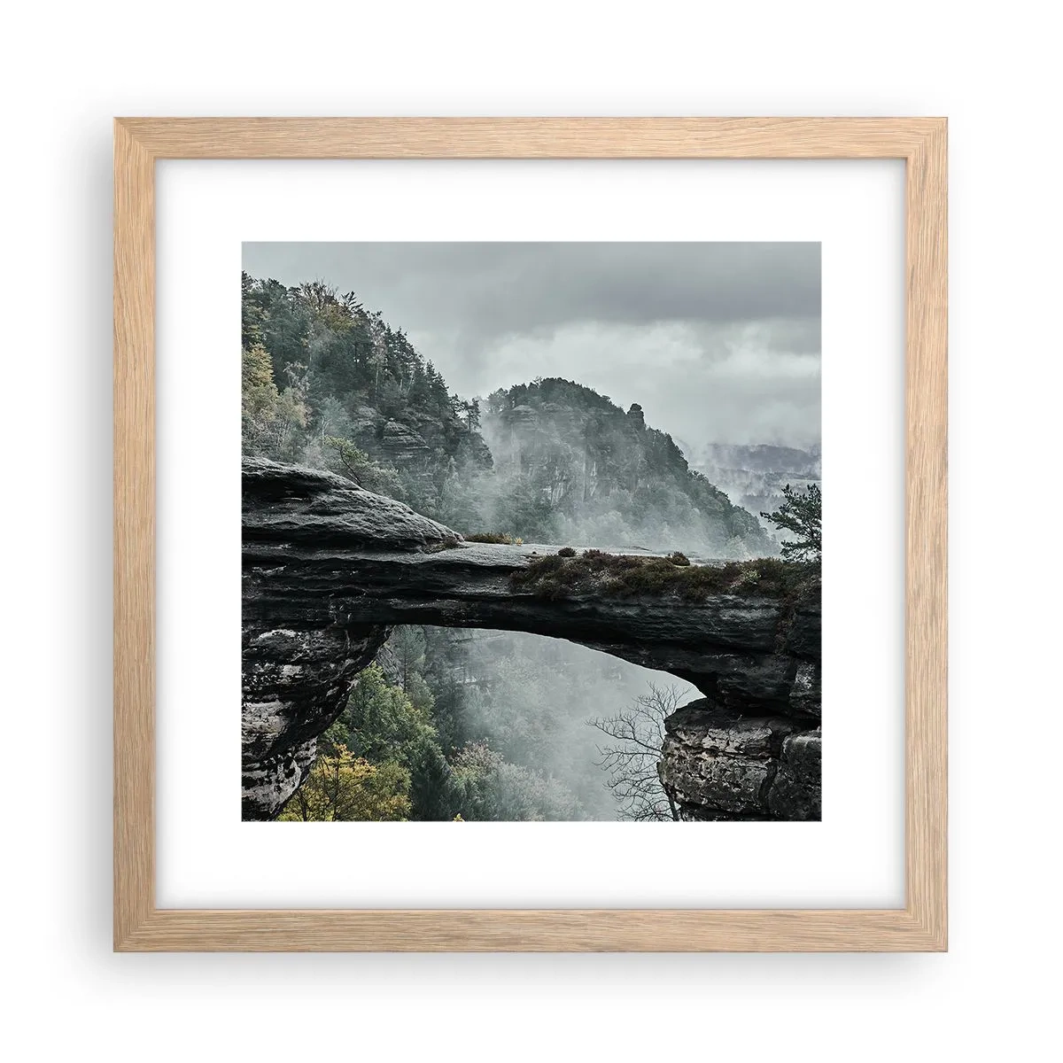 Poster in einem Rahmen aus heller Eiche - Abenteuer beginnt gleich - 30x30 cm