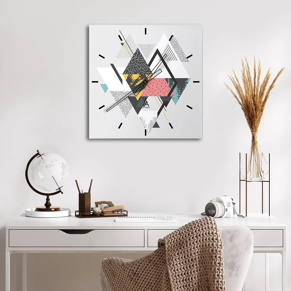 Wanduhr - Glasuhr - Geometrische Muster auf hellem Hintergrund - 30x30cm - Variation über Dreieck und Raute - Moderne Wanddekoration für Wohnzimmer und Schlafzimmer ARTTOR