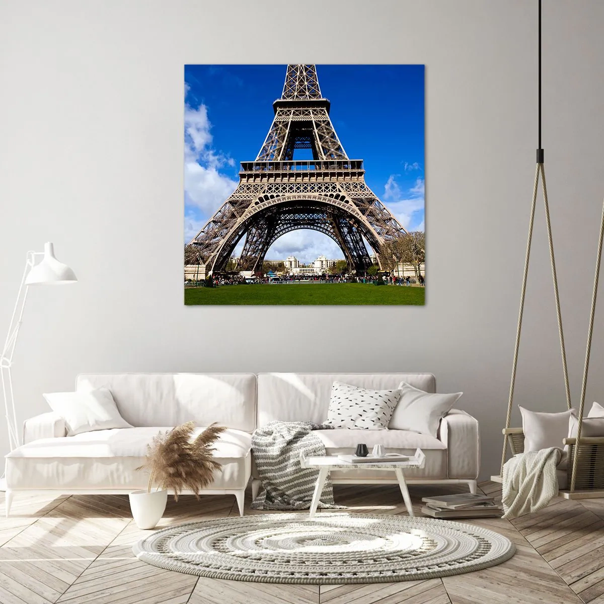 Bild auf Leinwand - Leinwandbild - Ganz Paris zu ihren Füßen - 50x50 cm