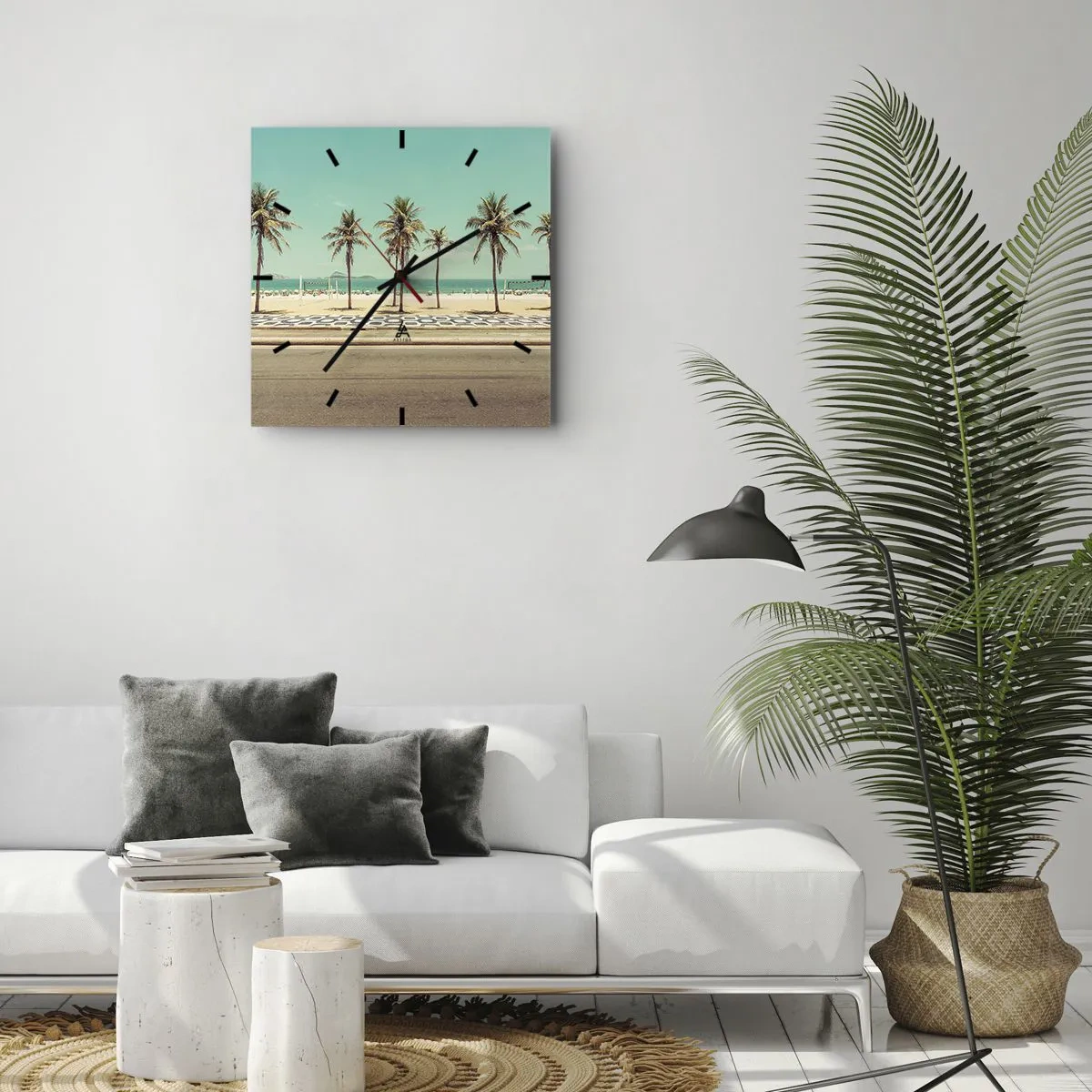 Wanduhr - Glasuhr - Palmen am Strand mit Blick auf das Meer und den blauen Himmel - 30x30cm - Beim Bewachen des Strandes - Moderne Wanddekoration für Wohnzimmer und Schlafzimmer ARTTOR