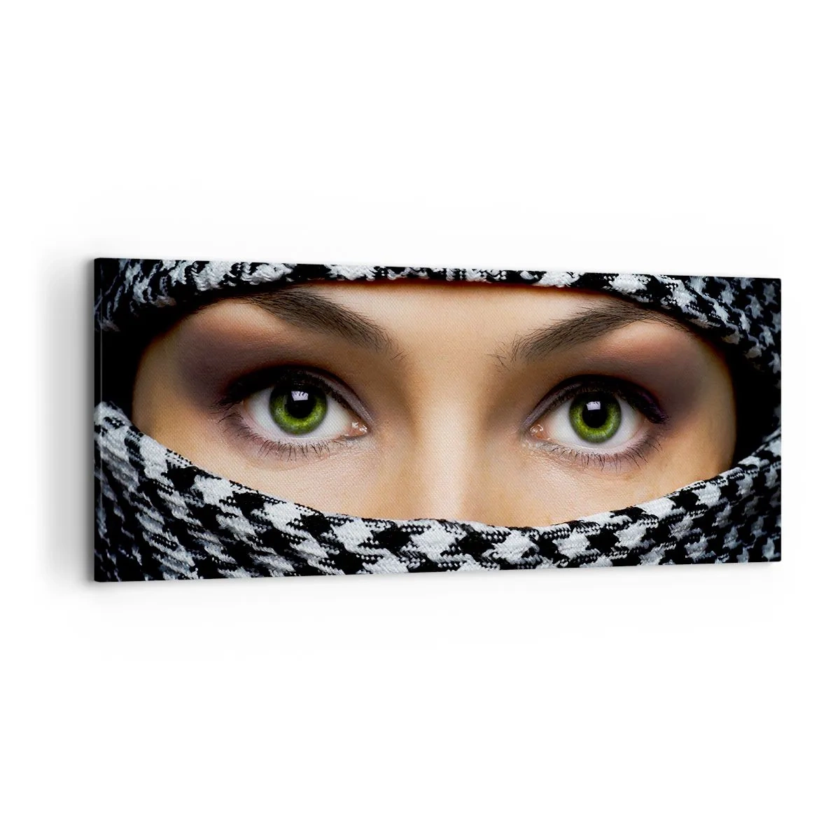 Bild auf Leinwand - Leinwandbild - Hinter einem schwarz-weiß gemusterten Stoff verbergen sich die grünen Augen einer Frau. - 120x50cm - Ein Porträt einer verschleierten grünäugigen Schönheit - Moderne Wanddekoration für Wohnzimmer und Schlafzimmer ARTTOR