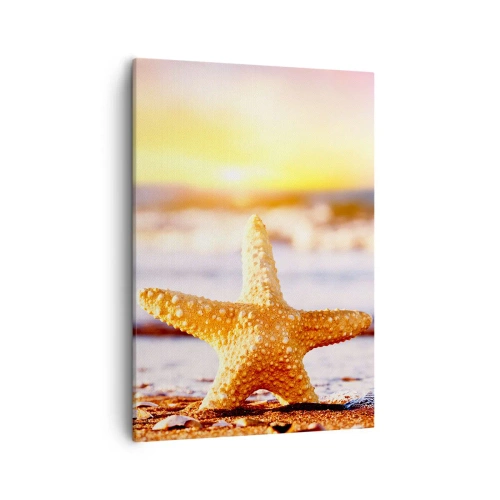 Bild auf Leinwand - Leinwandbild - Ein Seestern an einem Sandstrand im Schein der untergehenden Sonne - 50x70cm - Meer Geschenk - Moderne Wanddekoration für Wohnzimmer und Schlafzimmer ARTTOR