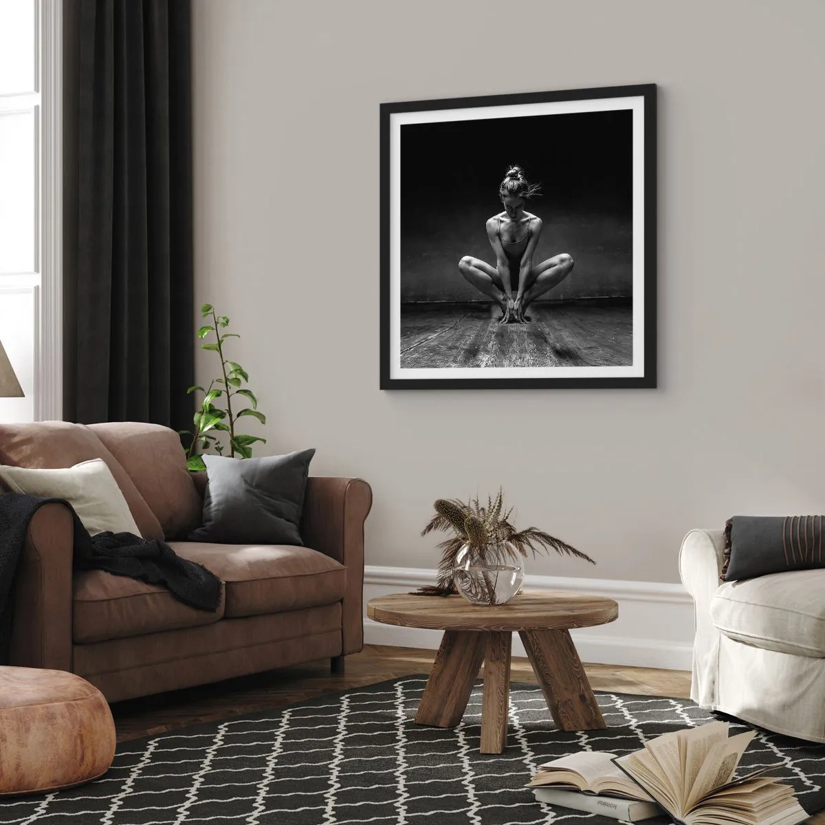 Poster in einem schwarzem Rahmen - Konzentration der Tanzenergie - 60x60 cm