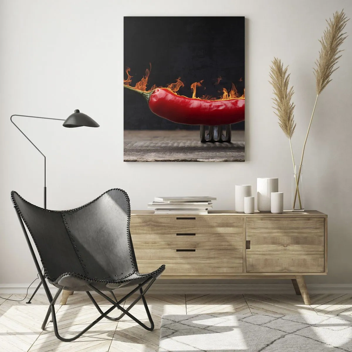 Glasbild - Bild auf glas - Brennende rote Chilischote auf schwarzem Hintergrund - 50x70cm - Eine feurige Vorspeise - Moderne Wanddekoration für Wohnzimmer und Schlafzimmer ARTTOR