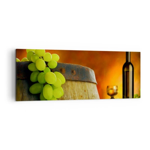 Bild auf Leinwand - Leinwandbild - Trauben auf einem Weinfass mit warmer Farbgebung im Hintergrund - 140x50cm - Stillleben mit einer Flasche Wein und einer Weintraube - Moderne Wanddekoration für Wohnzimmer und Schlafzimmer ARTTOR