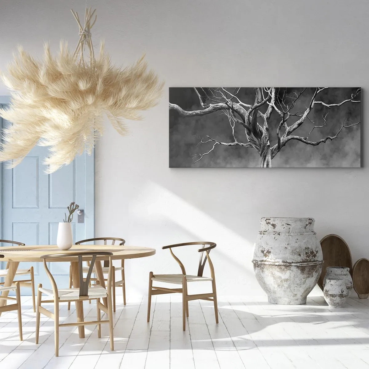 Bild auf Leinwand - Leinwandbild - Ein trockener Baum in Schwarz und Weiß gegen den Nebel - 140x50cm - Ursprünglich und heilig - Moderne Wanddekoration für Wohnzimmer und Schlafzimmer ARTTOR