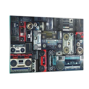 Glasbild - Bild auf glas - Eine Collage aus Retro-Radios und Tonbandgeräten auf dunklem Hintergrund. - 120x80cm - Sehnsucht nach den 1980er Jahren - Moderne Wanddekoration für Wohnzimmer und Schlafzimmer ARTTOR