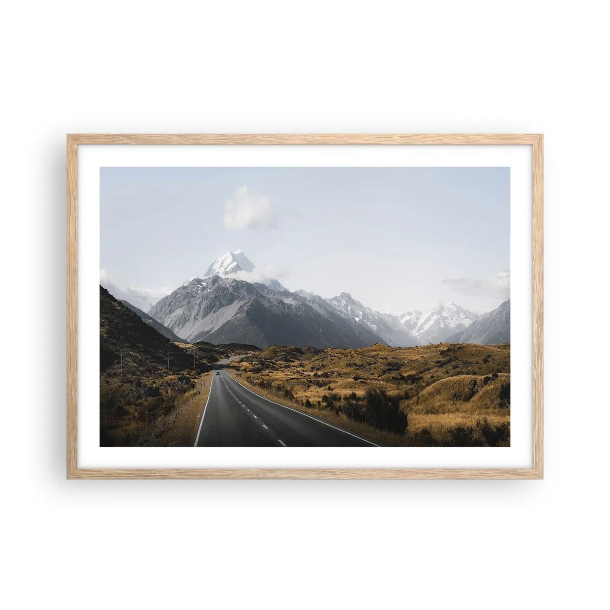 Poster in einem Rahmen aus heller Eiche - Der Weg ins Herz der Berge - 70x50 cm