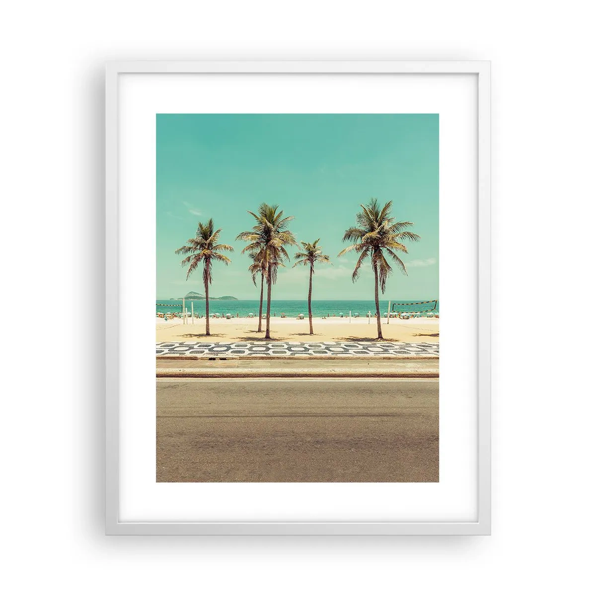 Poster in einem weißen Rahmen - Beim Bewachen des Strandes - 40x50 cm