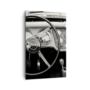 Bild auf Leinwand - Leinwandbild - Schwarz-weißes Oldtimer-Interieur - 80x120cm - Ein Sammlertraum - Moderne Wanddekoration für Wohnzimmer und Schlafzimmer ARTTOR