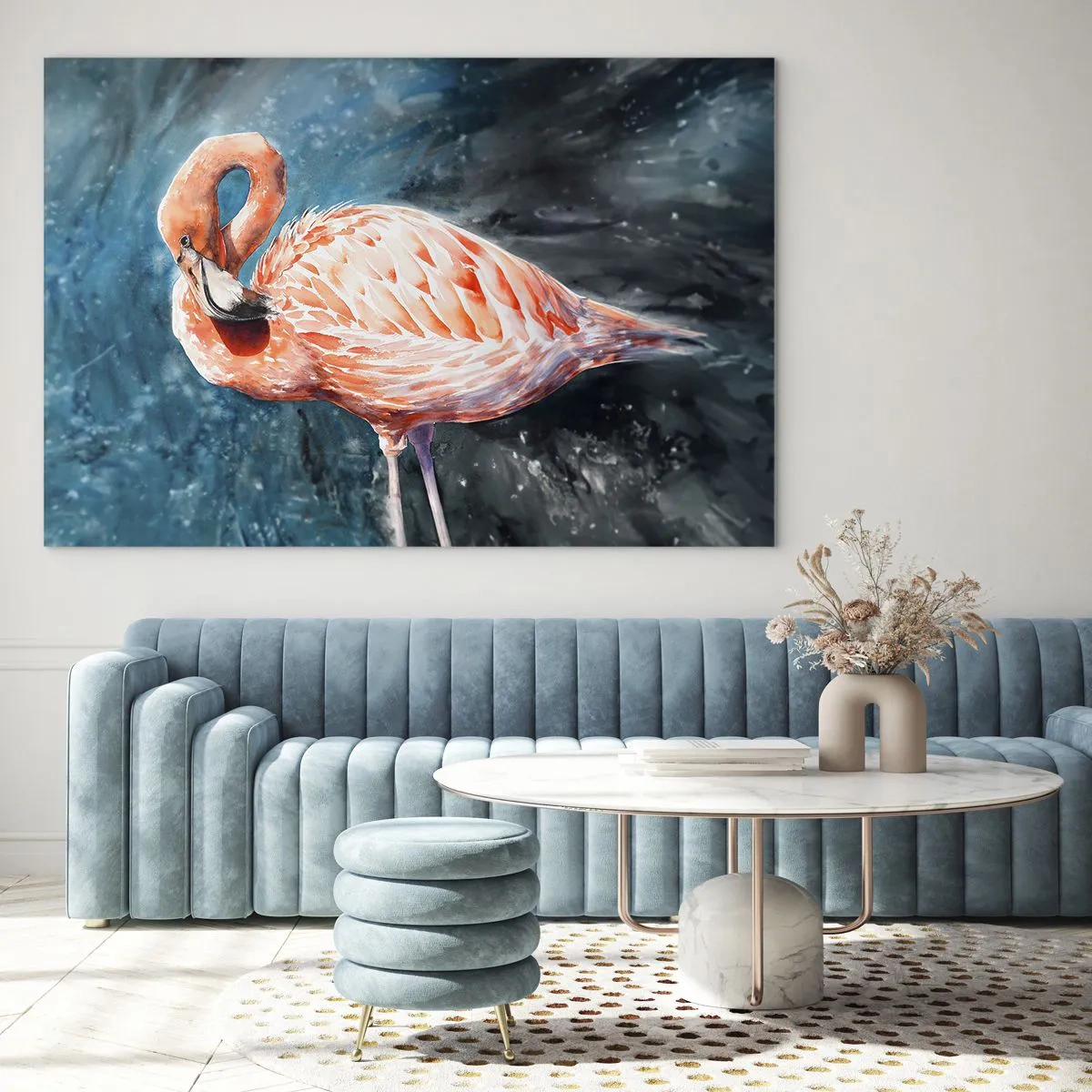 Glasbild - Bild auf glas - Ein rosa Flamingo vor einem blauen Aquarellhintergrund - 120x80cm - Von Natur aus dekorativ - Moderne Wanddekoration für Wohnzimmer und Schlafzimmer ARTTOR