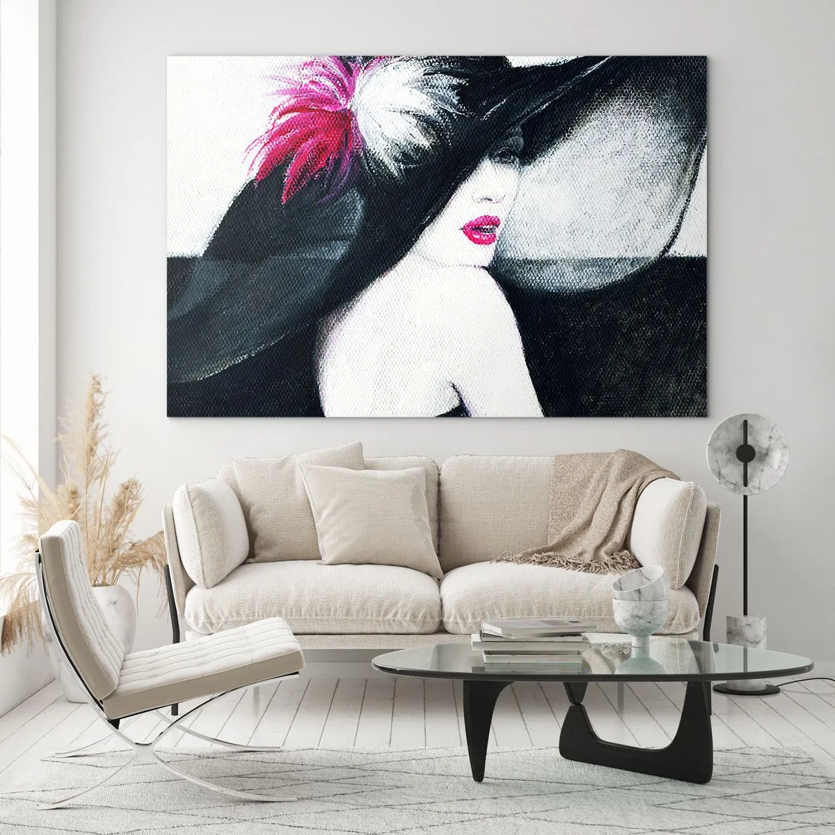 Glasbild - Bild auf glas - Porträt einer Frau mit großem Hut und rosa Feder - 70x50cm - Immer ein Geheimnis - Moderne Wanddekoration für Wohnzimmer und Schlafzimmer ARTTOR
